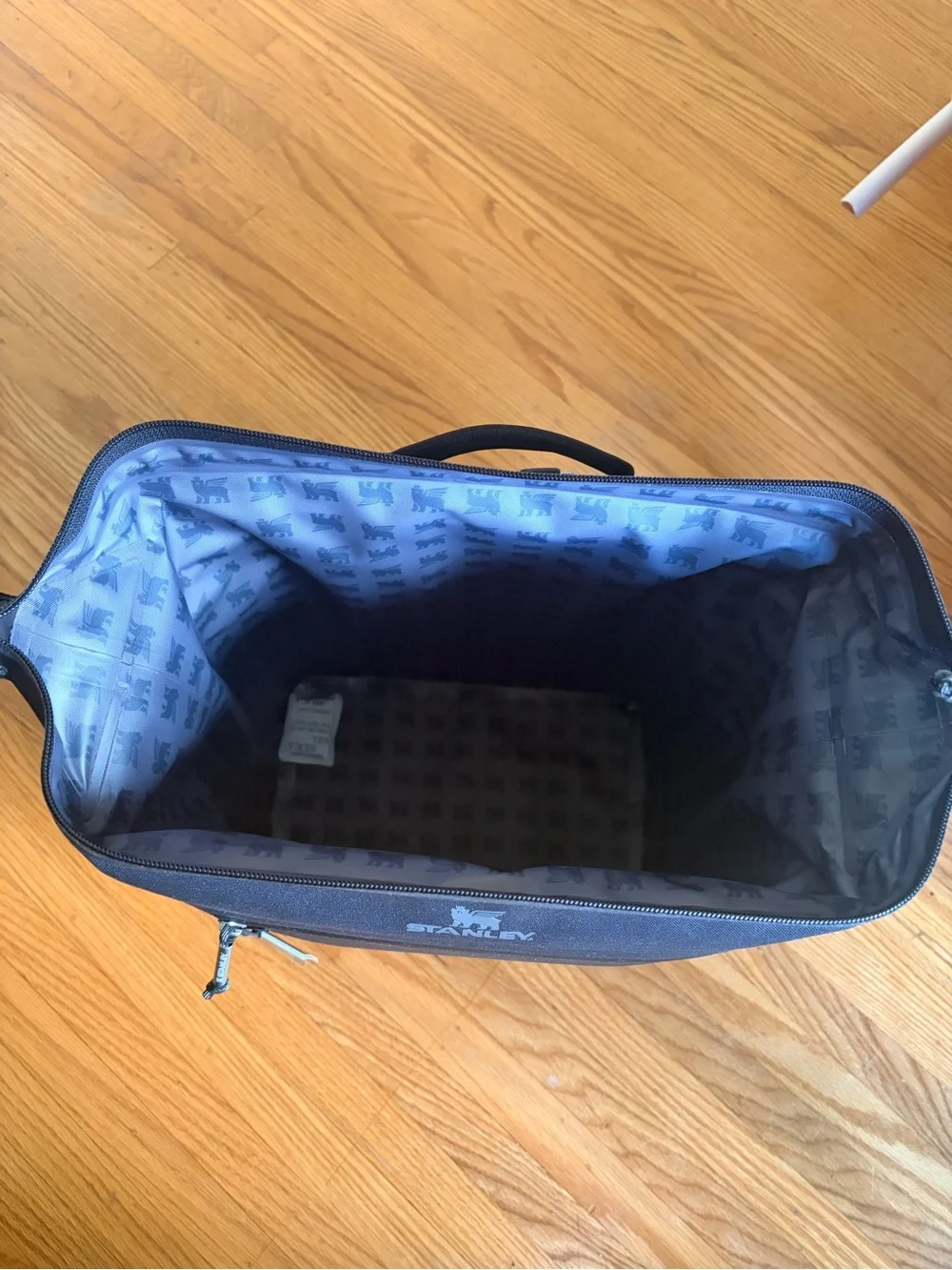 NWT Stanley Black Soft-Sided Cooler Backpack - Picture 2 of 6